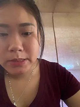 Snapshot of Misu-u chatting on October 9, 2025, 2:42 am Misu-u online show from October 9, 2025, 2:42 am