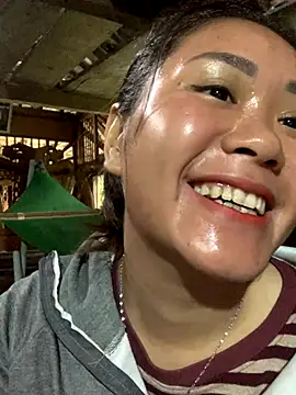 Snapshot of Misu-u chatting on November 5, 2025, 1:16 am Misu-u online show from November 5, 2025, 1:16 am