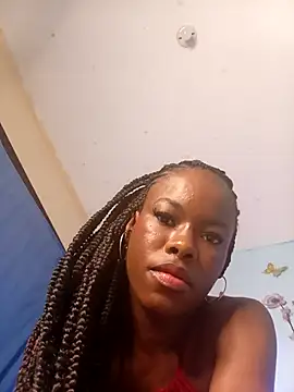 BeverlyMadison  online show from November 21, 2025, 7:34 pm