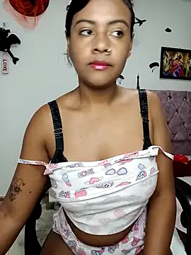 Snapshot of vannesitha25 chatting on November 26, 2025, 2:51 pm vannesitha25 online show from November 26, 2025, 2:51 pm