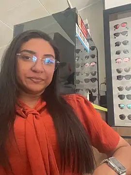 Snapshot of oralin chatting on November 4, 2025, 6:07 pm oralin online show from November 4, 2025, 6:07 pm