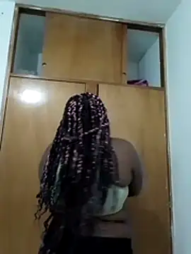 NaomiGrace  online show from October 24, 2025, 10:55 am