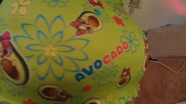 Rosee smith  online show from November 12, 2025, 12:33 am