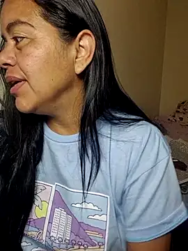 Miss  kendra  online show from November 25, 2025, 9:09 am