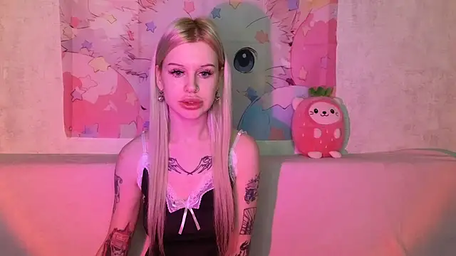 HoneyGold  online show from November 21, 2025, 2:43 am