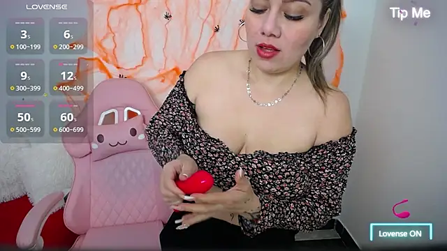 Isabella wish1 online show from October 23, 2025, 1:54 pm