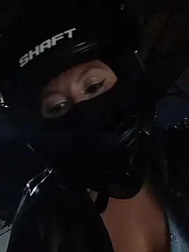 Scarlet Aura online show from November 5, 2025, 11:05 pm