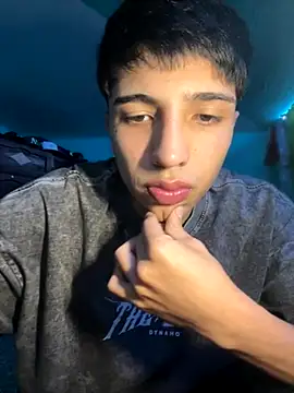 pabonsito2 online show from October 21, 2025, 3:18 am