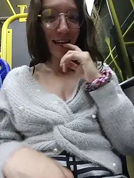 Snapshot of Lucy_colee chatting on November 17, 2025, 12:27 am Lucy colee online show from November 17, 2025, 12:27 am