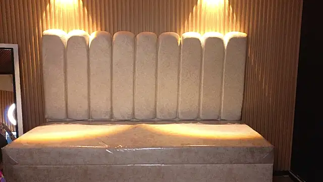 Kendall rossii  online show from December 5, 2025, 3:26 am