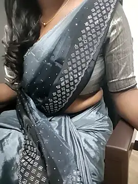 Tamilmallu-duskygirl03 online show from November 25, 2025, 5:57 pm