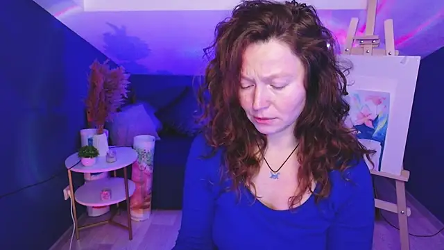 Snapshot of AuroraBorealis__ chatting on October 12, 2025, 6:34 am AuroraBorealis online show from October 12, 2025, 6:34 am