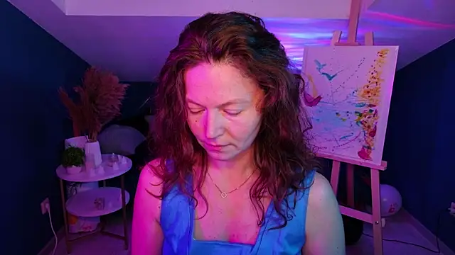 Snapshot of AuroraBorealis__ chatting on November 4, 2025, 6:34 am AuroraBorealis online show from November 4, 2025, 6:34 am