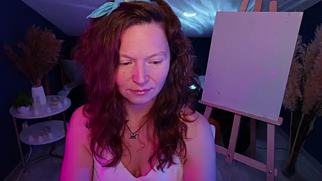 Snapshot of AuroraBorealis__ chatting on November 6, 2025, 6:36 am AuroraBorealis online show from November 6, 2025, 6:36 am