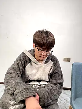 Snapshot of KK-cuteboy chatting on November 9, 2025, 11:08 am KK-cuteboy online show from November 9, 2025, 11:08 am