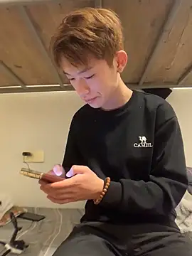 Snapshot of KK-cuteboy chatting on December 2, 2025, 10:20 am KK-cuteboy online show from December 2, 2025, 10:20 am