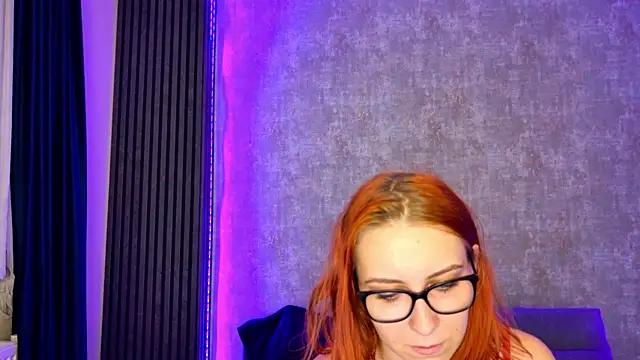 Snapshot of scarleteyes_ chatting on November 3, 2025, 5:09 am scarleteyes online show from November 3, 2025, 5:09 am