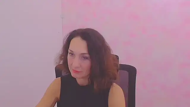 Snapshot of Rosie_Rosee chatting on November 4, 2025, 12:26 pm Rosie Rosee online show from November 4, 2025, 12:26 pm