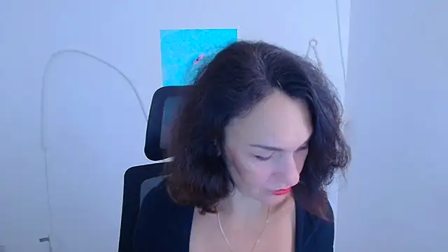 Snapshot of Rosie_Rosee chatting on December 3, 2025, 12:25 pm Rosie Rosee online show from December 3, 2025, 12:25 pm