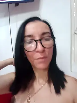 Snapshot of Roxanaml chatting on October 9, 2025, 1:09 pm Roxanaml online show from October 9, 2025, 1:09 pm