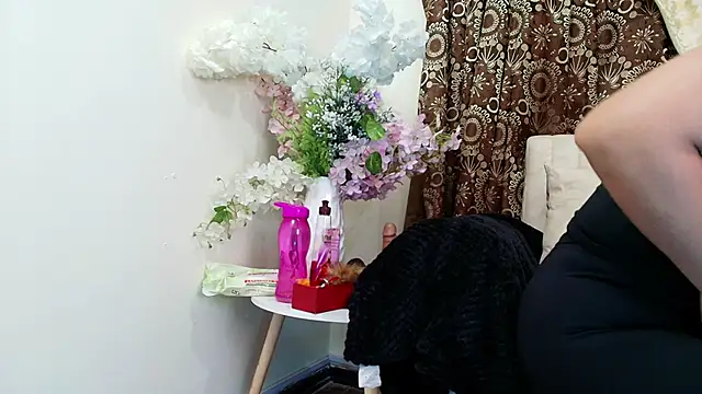 Snapshot of Kiaraa88 chatting on December 2, 2025, 12:21 pm Kiaraa88 online show from December 2, 2025, 12:21 pm