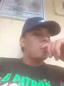 Snapshot of camilo44467 chatting on October 22, 2025, 9:14 pm camilo44467 online show from October 22, 2025, 9:14 pm