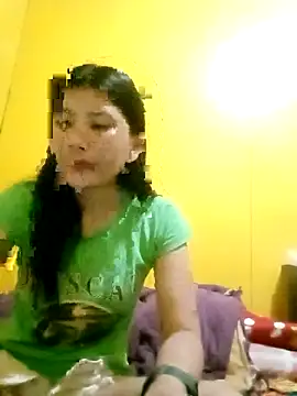 GentlePearl Palangga online show from November 3, 2025, 11:04 pm