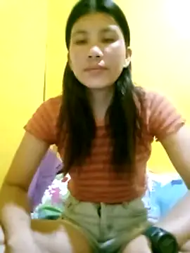 GentlePearl Palangga online show from November 4, 2025, 9:58 pm