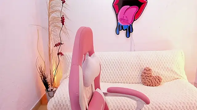 EmmaMyers1 online show from November 5, 2025, 11:16 pm