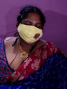 Snapshot of sweetrevathi chatting on October 24, 2025, 9:11 pm sweetrevathi online show from October 24, 2025, 9:11 pm