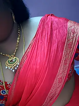 Snapshot of sweetrevathi chatting on October 28, 2025, 4:20 pm sweetrevathi online show from October 28, 2025, 4:20 pm