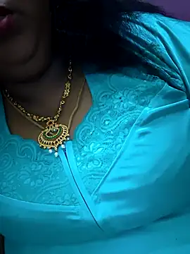 Snapshot of sweetrevathi chatting on November 6, 2025, 6:20 pm sweetrevathi online show from November 6, 2025, 6:20 pm