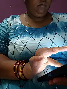 Snapshot of sweetrevathi chatting on November 15, 2025, 11:40 am sweetrevathi online show from November 15, 2025, 11:40 am