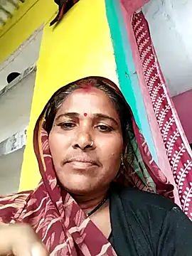 Snapshot of R_sehjal chatting on October 30, 2025, 6:48 am R sehjal online show from October 30, 2025, 6:48 am