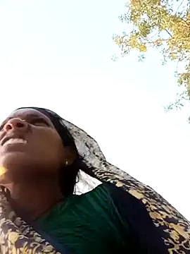 Cutsedi3 online show from November 7, 2025, 11:21 am