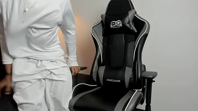 Snapshot of ryder_cum23 chatting on October 12, 2025, 9:36 pm ryder cum23 online show from October 12, 2025, 9:36 pm