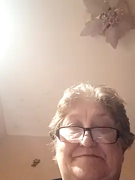 Katherine735 online show from November 4, 2025, 8:52 pm