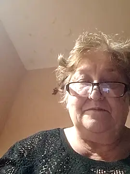 Katherine735 online show from November 11, 2025, 12:21 am