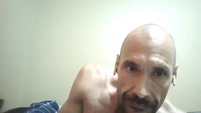 famousafterthoughtcut999 online show from October 11, 2025, 1:20 pm