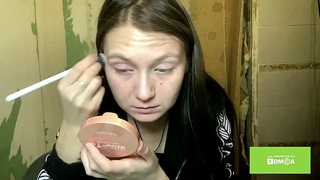 ArianeBhayani online show from November 11, 2025, 9:04 pm