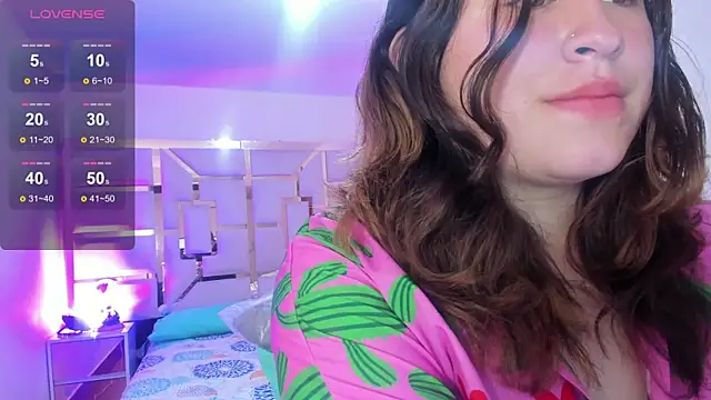 Snapshot of azul_vera chatting on October 11, 2025, 1:53 pm azul vera online show from October 11, 2025, 1:53 pm