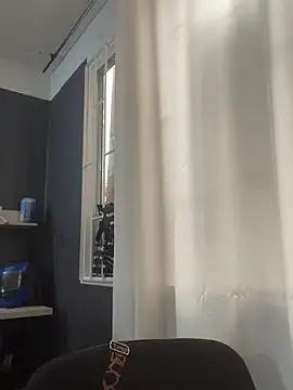 angie rousse  online show from October 11, 2025, 1:20 pm