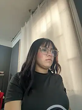 angie rousse  online show from December 4, 2025, 12:58 pm