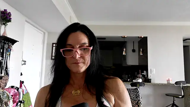 carothepro online show from October 30, 2025, 4:08 pm