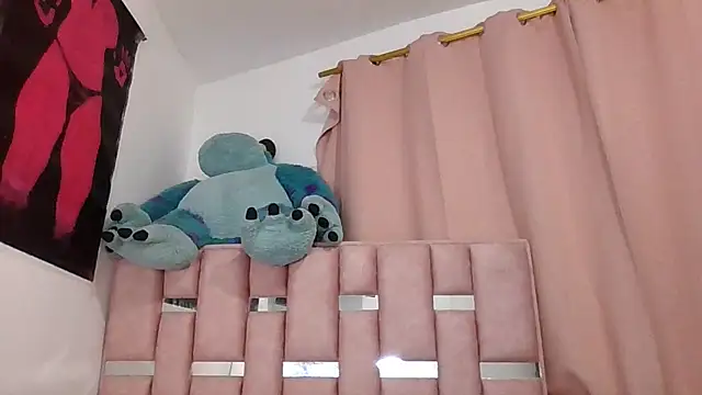 abby moss 2 online show from November 29, 2025, 5:10 am