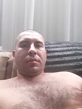 AronMode online show from October 22, 2025, 3:23 pm