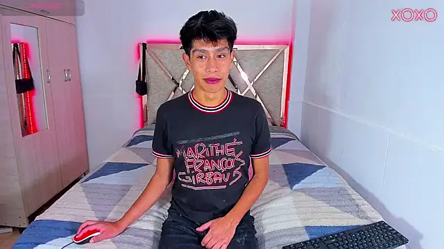 Jacovo2002 online show from October 15, 2025, 1:28 am