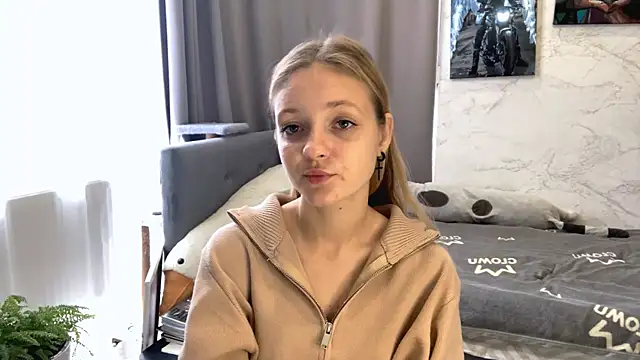  petaI online show from October 14, 2025, 8:26 am