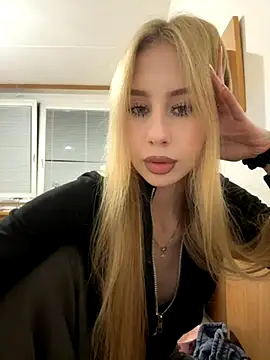 JudithCarly online show from November 7, 2025, 6:30 pm