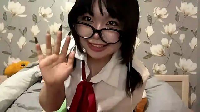 Snapshot of YunaMuse chatting on October 17, 2025, 8:22 pm YunaMuse online show from October 17, 2025, 8:22 pm